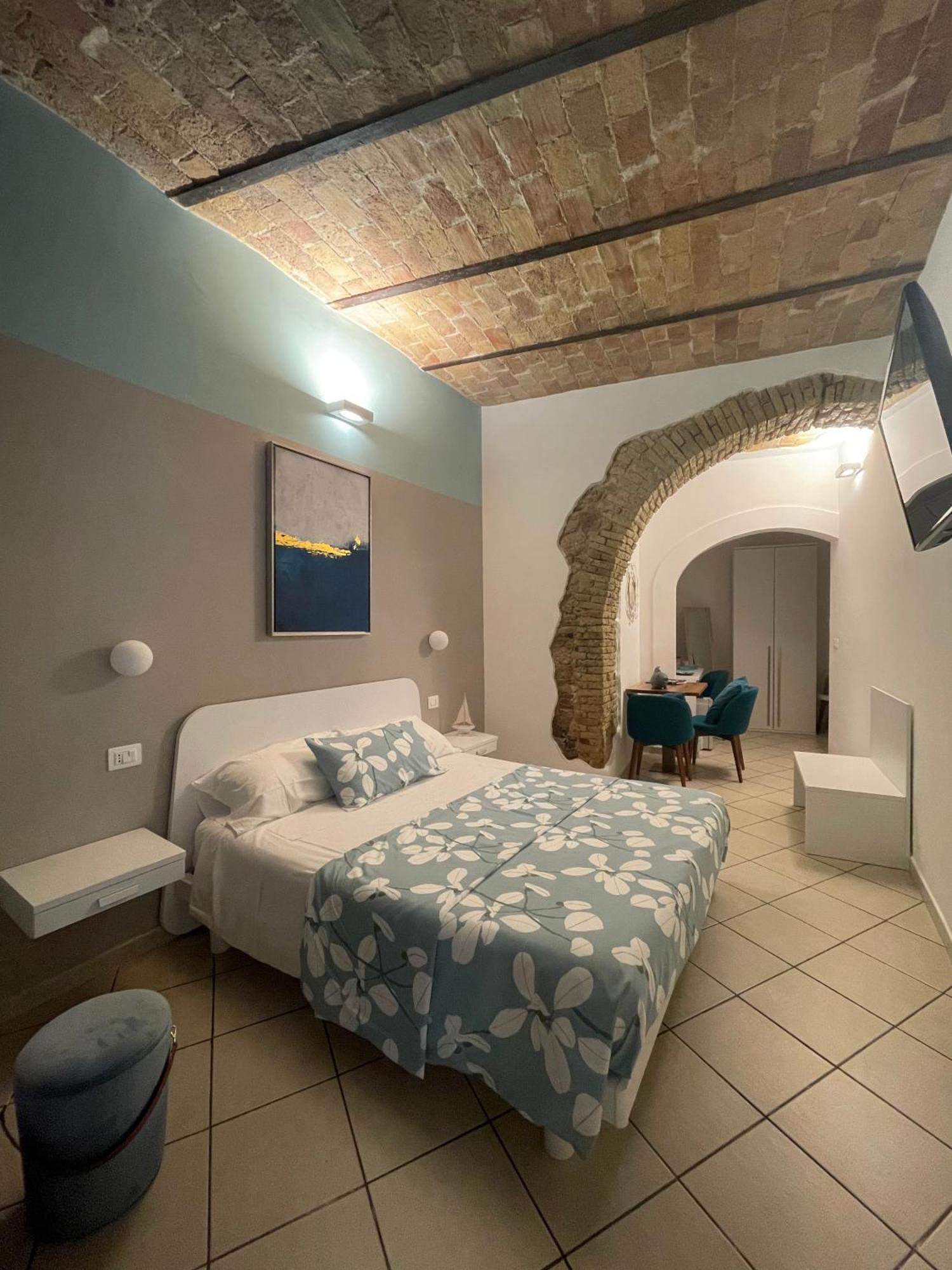 Barbarossa Sea Room Termoli Exterior photo